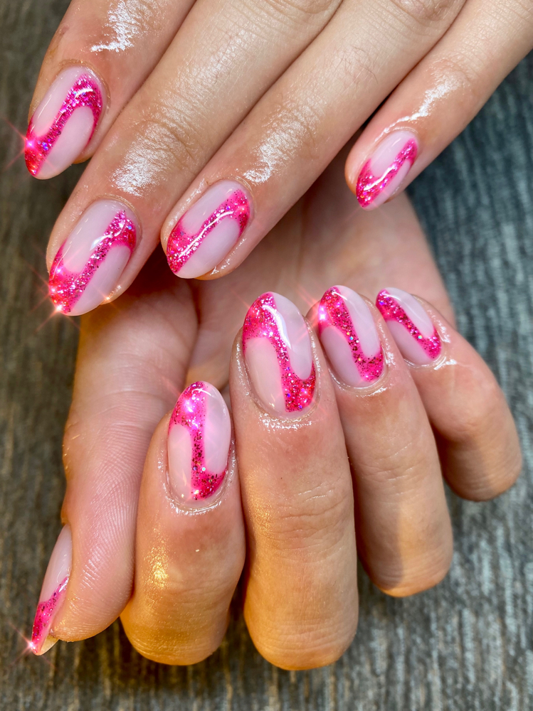 Structured Gel Mani + Medium Art