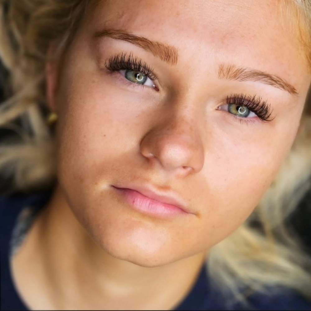 Classic/Mascara Full Set- Ana 💫 at MicroBaddie Co. in Chicago, IL