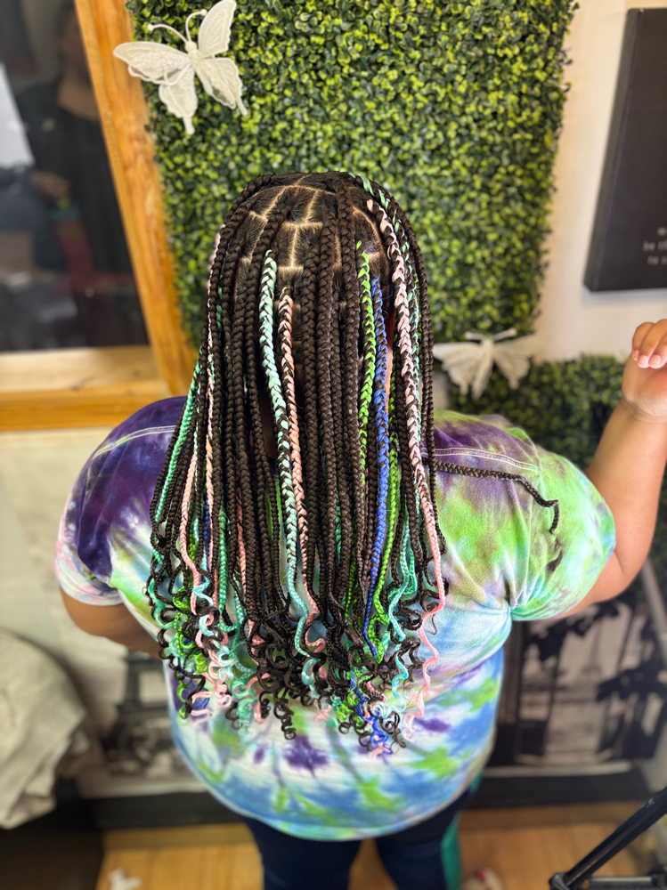 Medium Knotless Braids