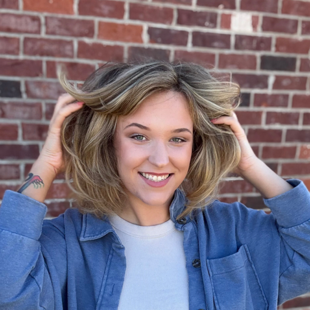 Shampoo & Blowout at Payton M Beauty in Lebanon, TN