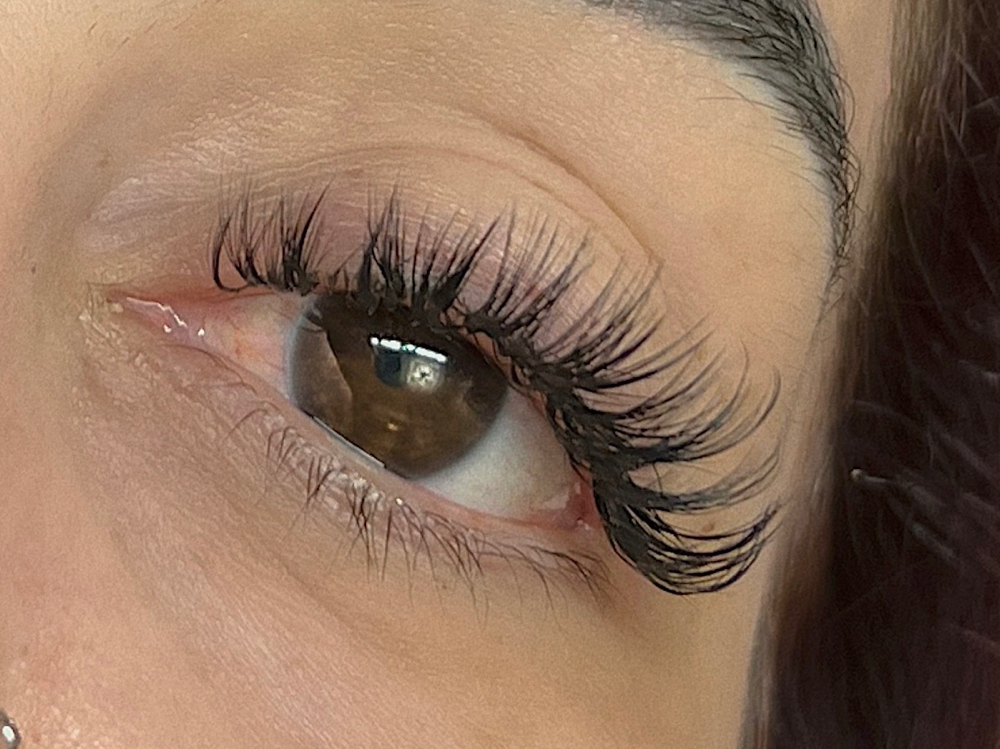 WISPY LASHES