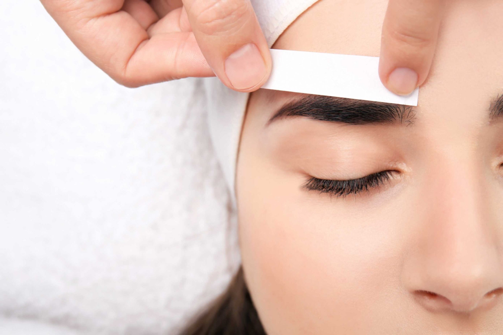 Brow Wax at Leslie Oakley in Moberly, MO