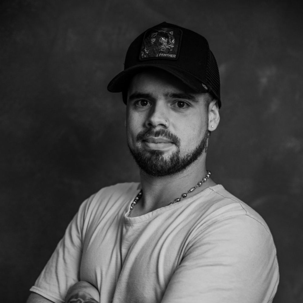 Beard Service at De La Rosa Men’s Hair Studio in Leawood, KS