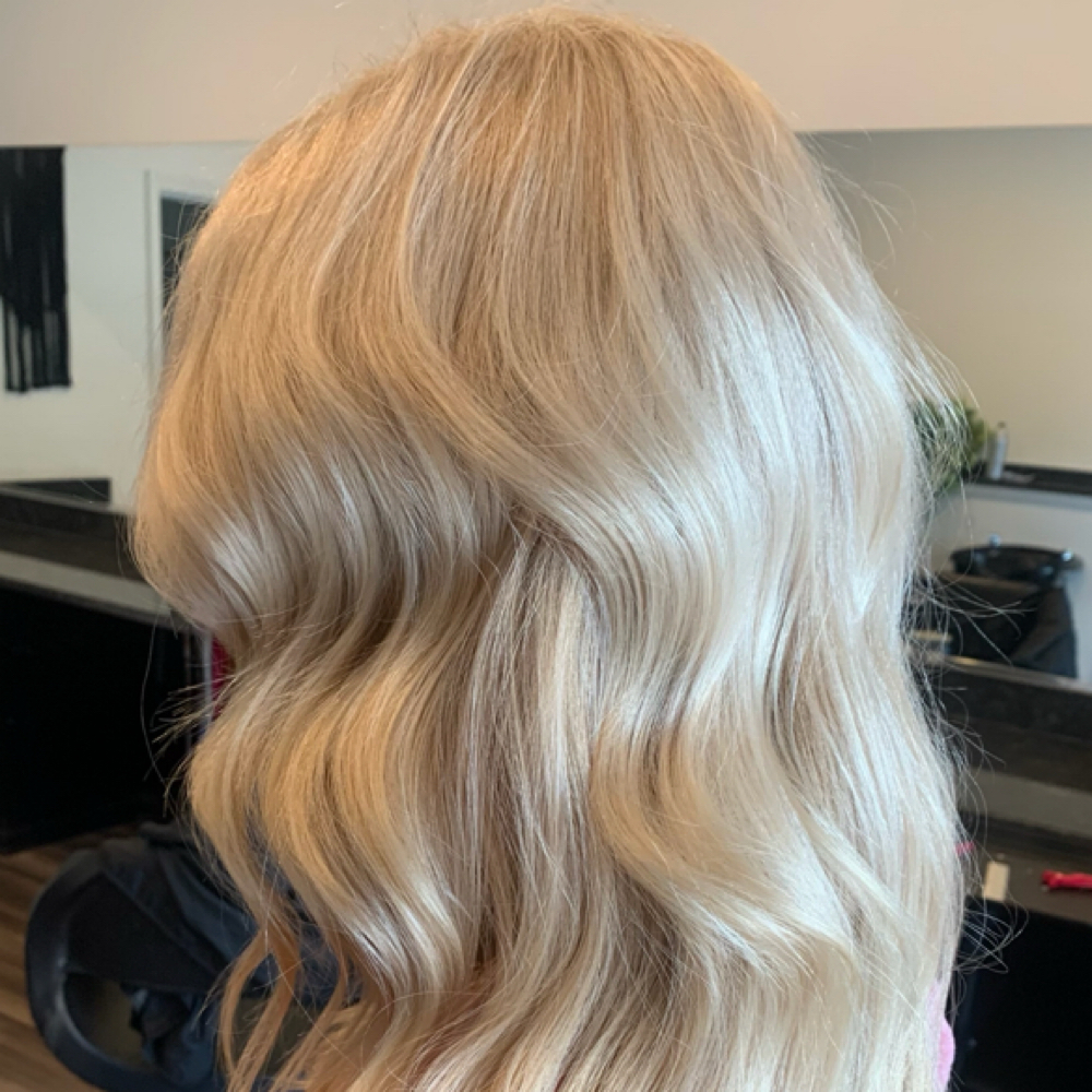 Scalp Bleach Retouch at New Moon Studio in Southaven, MS