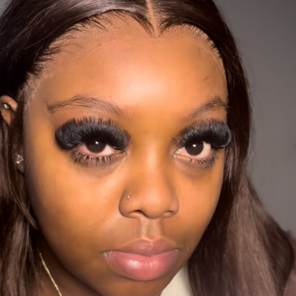 Bottom Lash Extensions at Rimardi Esthetics in Nashville, TN