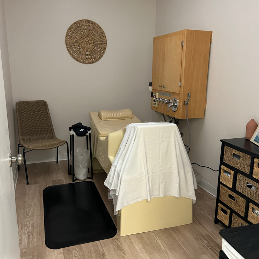 1 Hour Colonic at Modern Colonics in Overland Park, KS