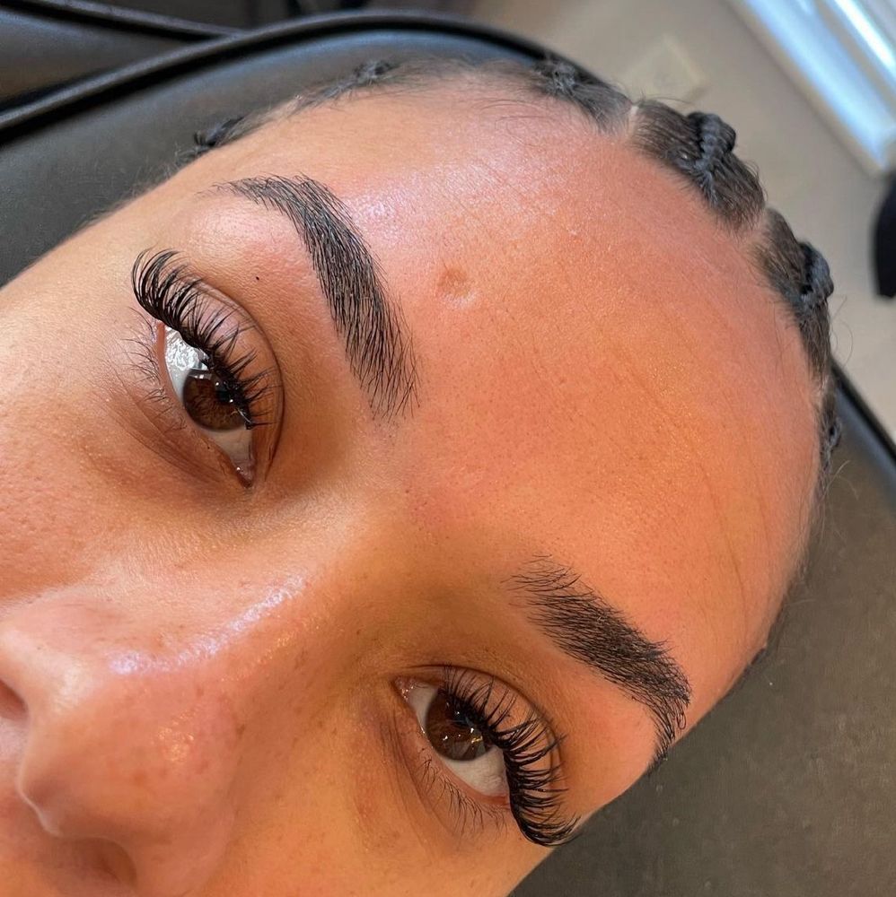 Eyelash Clusters & Brow Clean Up