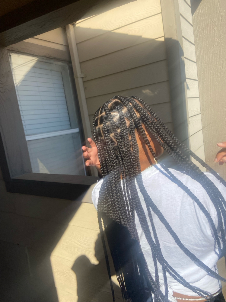 Medium Knotless