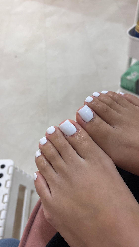 Acrylic Toes + Pedicure