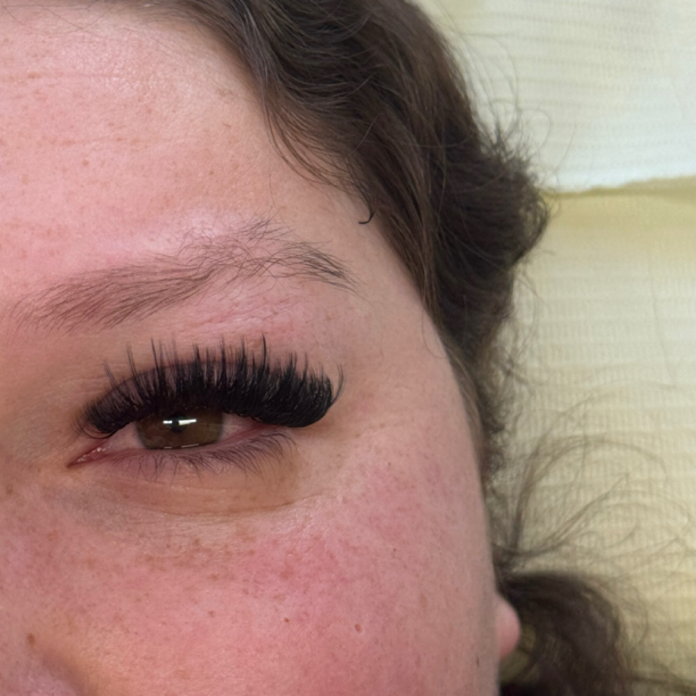 Volume Fullset at Sincerely Esme in Hanford, CA