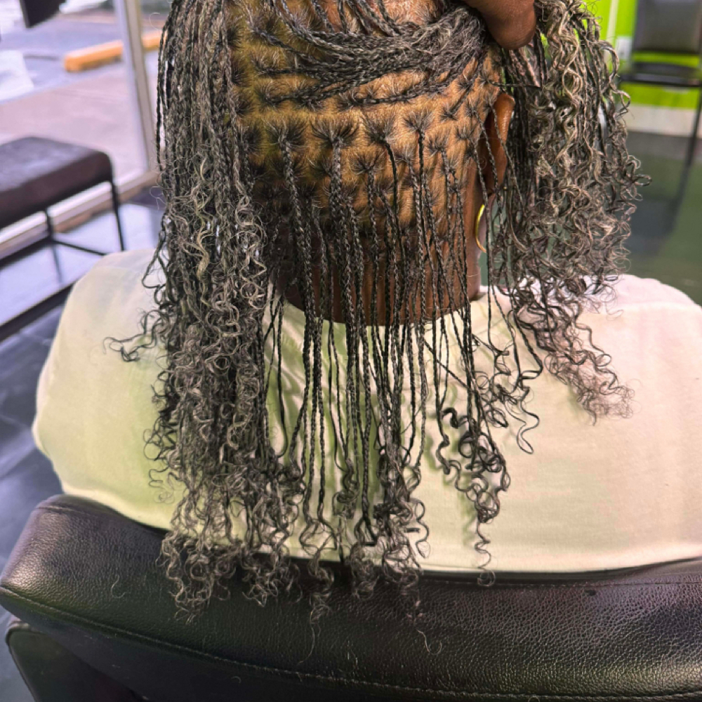 Mixxd Retie at Mixxd loc n barber lounge in Arlington, TX