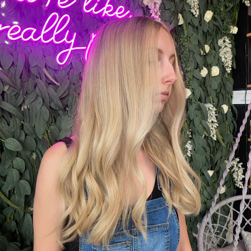 full highlight at Leslie Ana hair in Fairview Park, OH