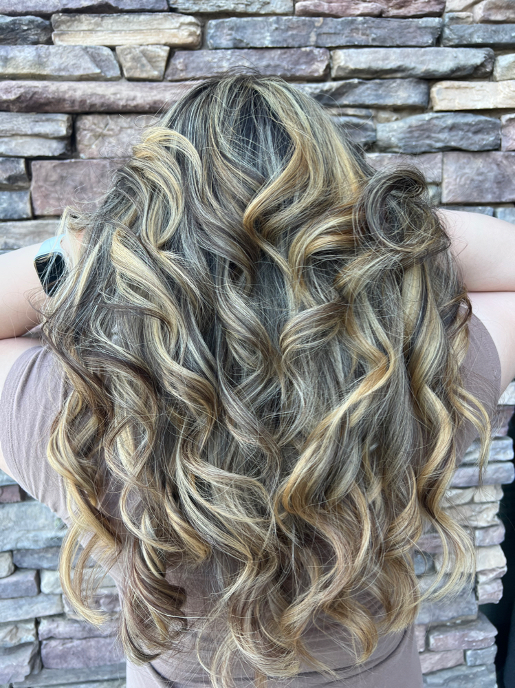 Balayage at Raquelsbeautybar in Fresno, CA