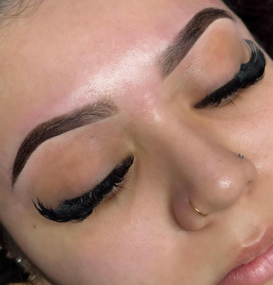 Brow Shape & Tint