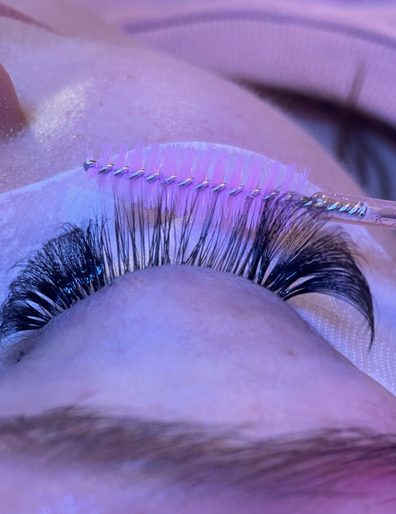 3 Week Volume Lash Fill