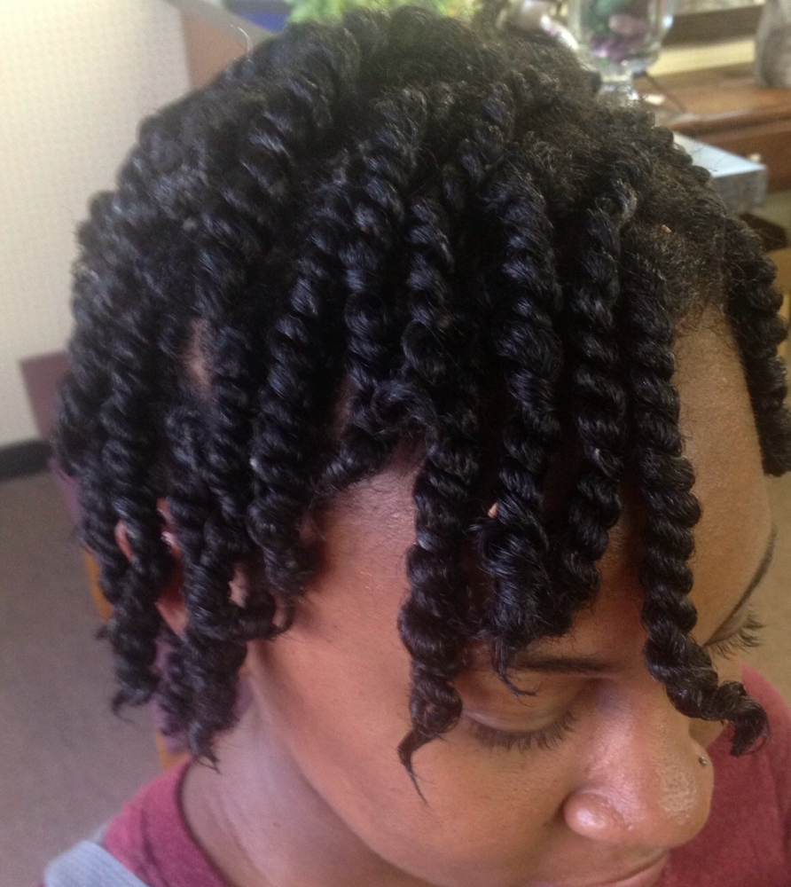 Shampoo & Flat Twist/Two Strand at Hair Trendz in Columbia, SC