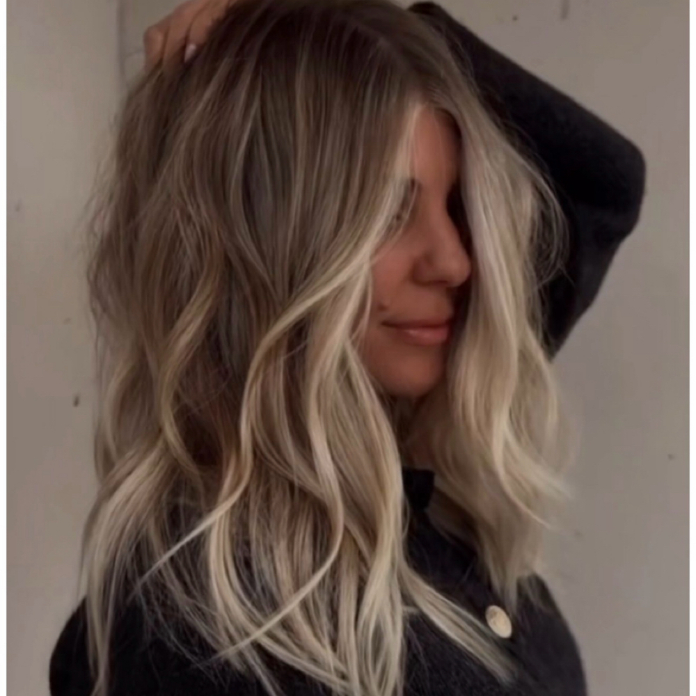 Lived In Blonde at Blondish in Spanish fort, AL