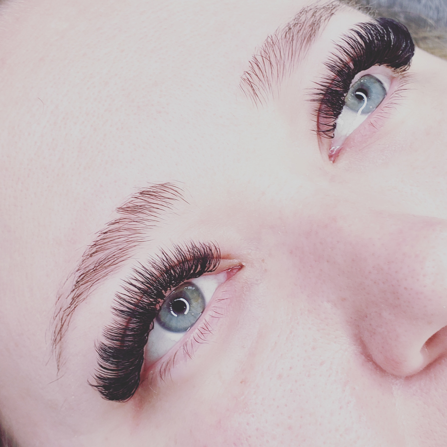 Volume Lashes - Full Set