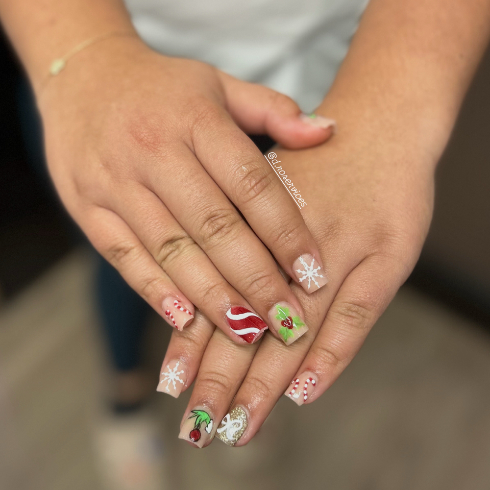 Mini Acrylics at D.ROSERVICES in Cudahy, CA