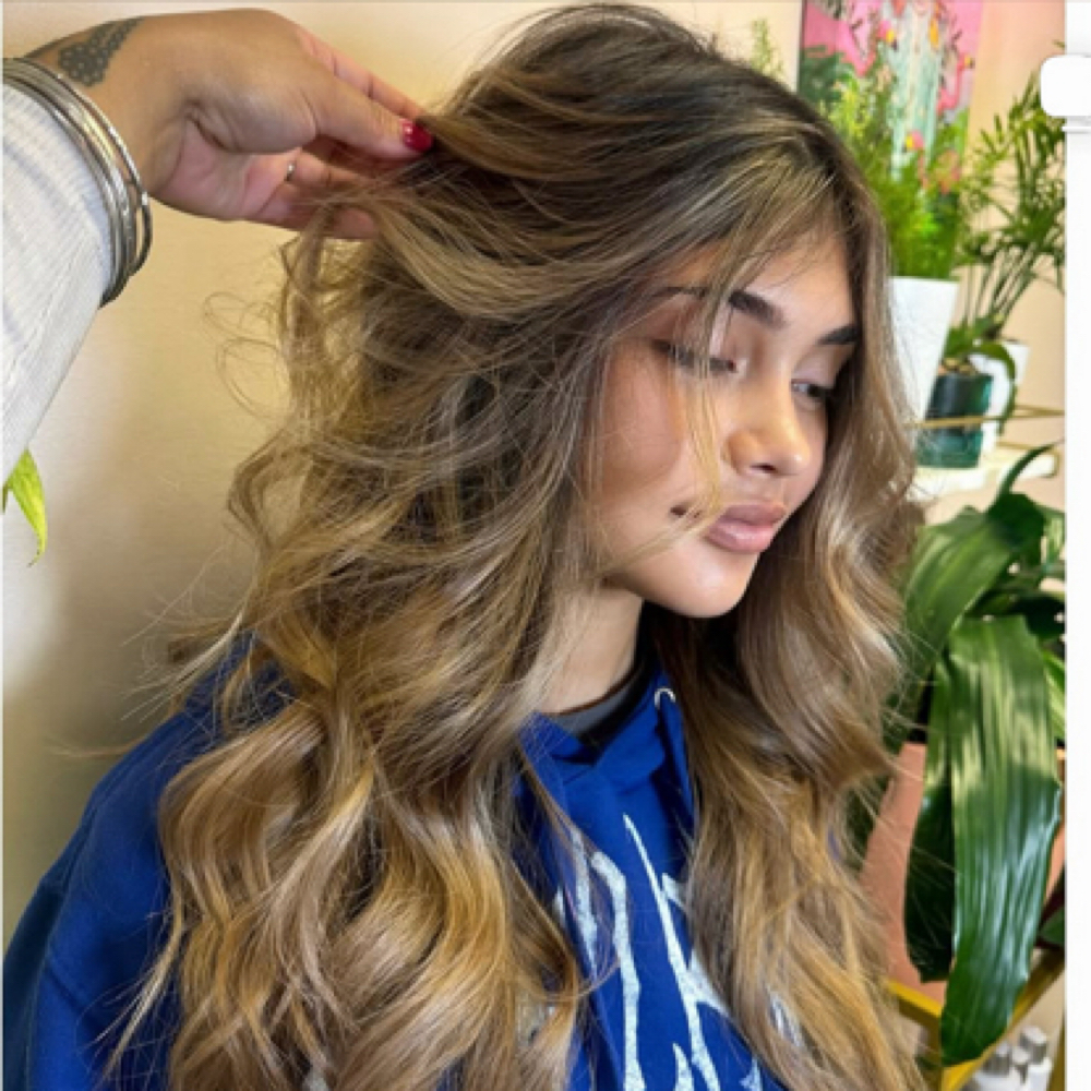 Blow Dry W Style at Cyn Beauty in Bristol Pa, PA