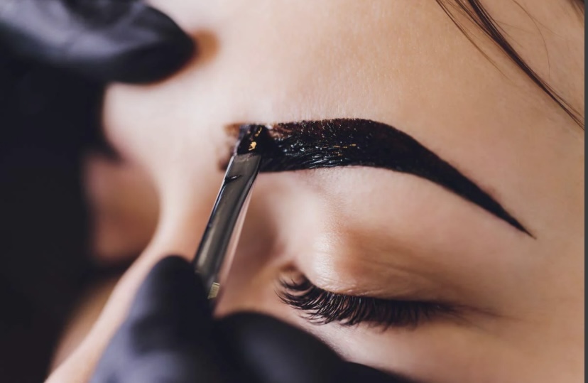 Brow tint