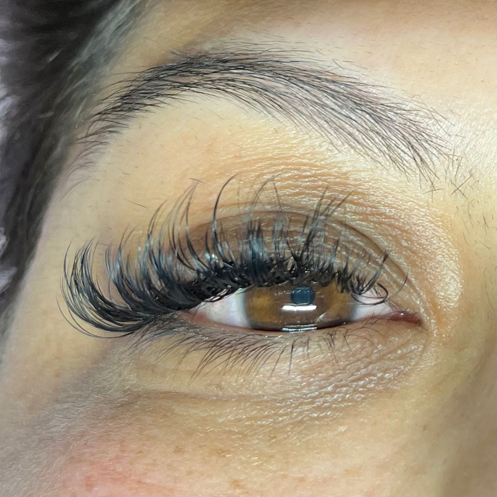 Wispy Lash Extensions