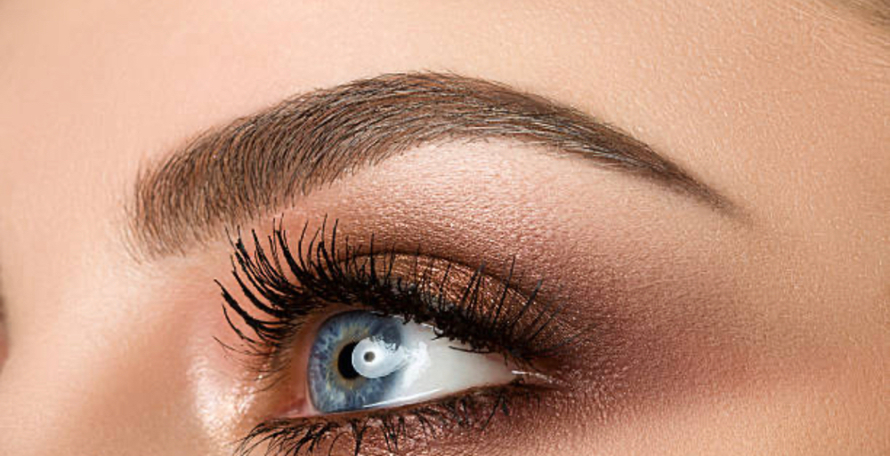 Brow Tint And Waxing
