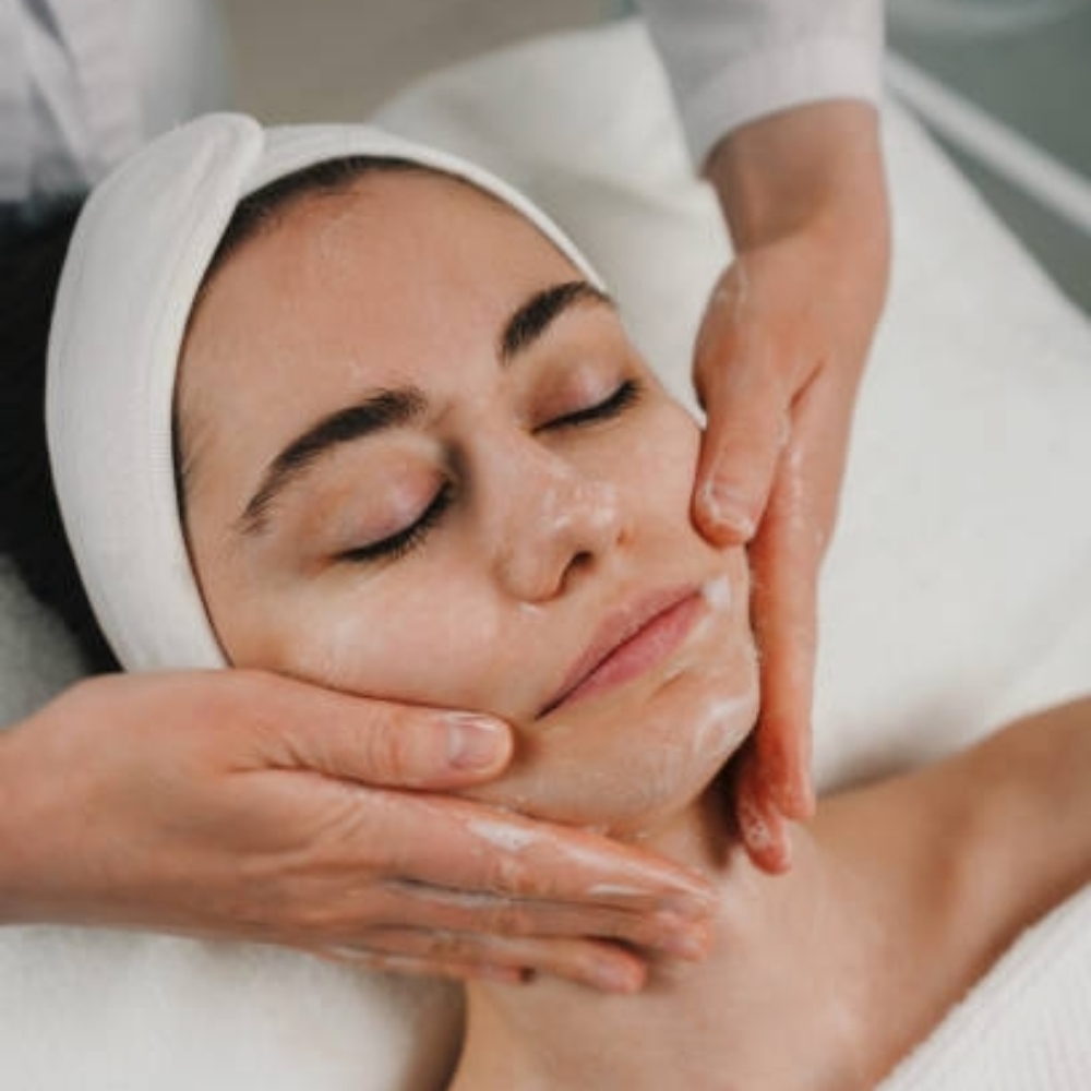 The Hybrid Infusion Facial at Lunar Esthetics in Fallon, NV