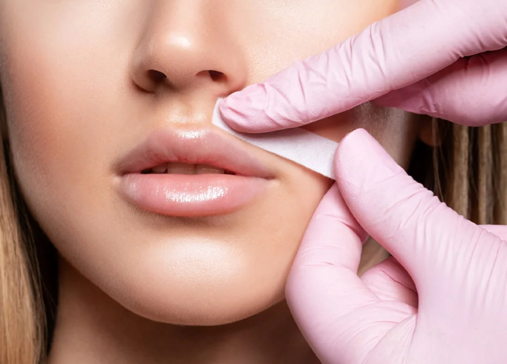 Lip / Chin Wax