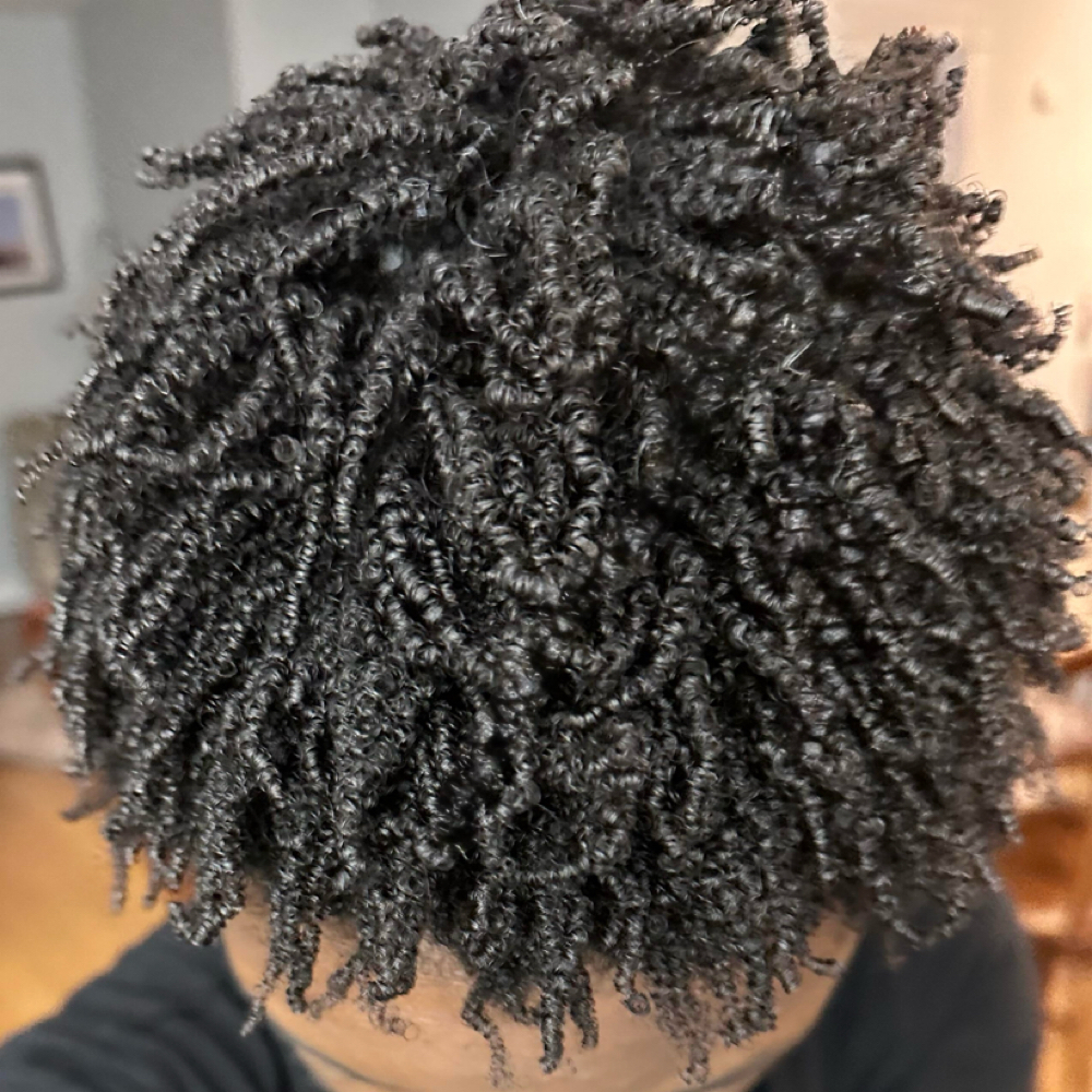 Defined Curl Set at Boojie Cartel LLC in Torrance, CA