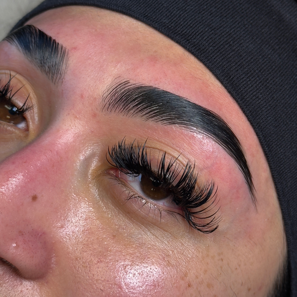Brow Lamination and Wax