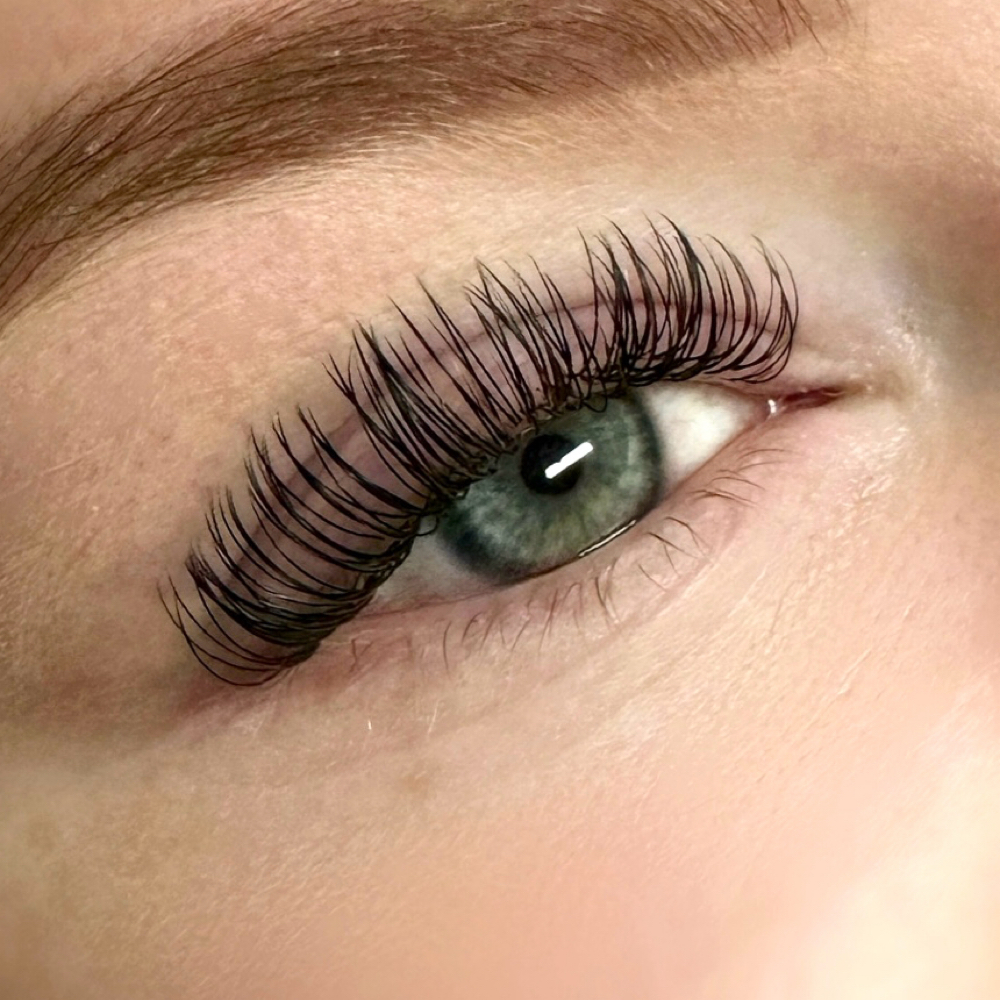 Defined • Classic Full Set at Lash & Glow Lounge By Megan in Sykesville, MD