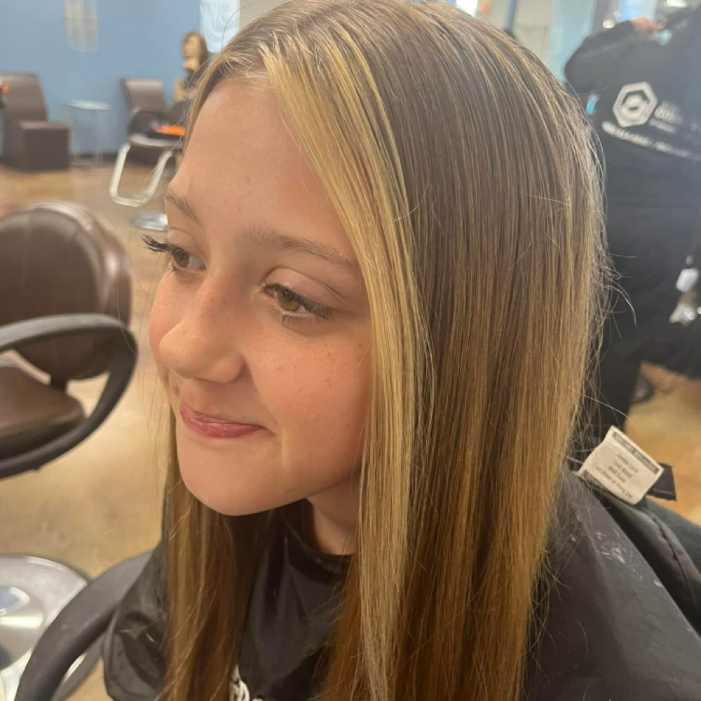 Mini Foil at Beauty by Uma in Silvis, IL