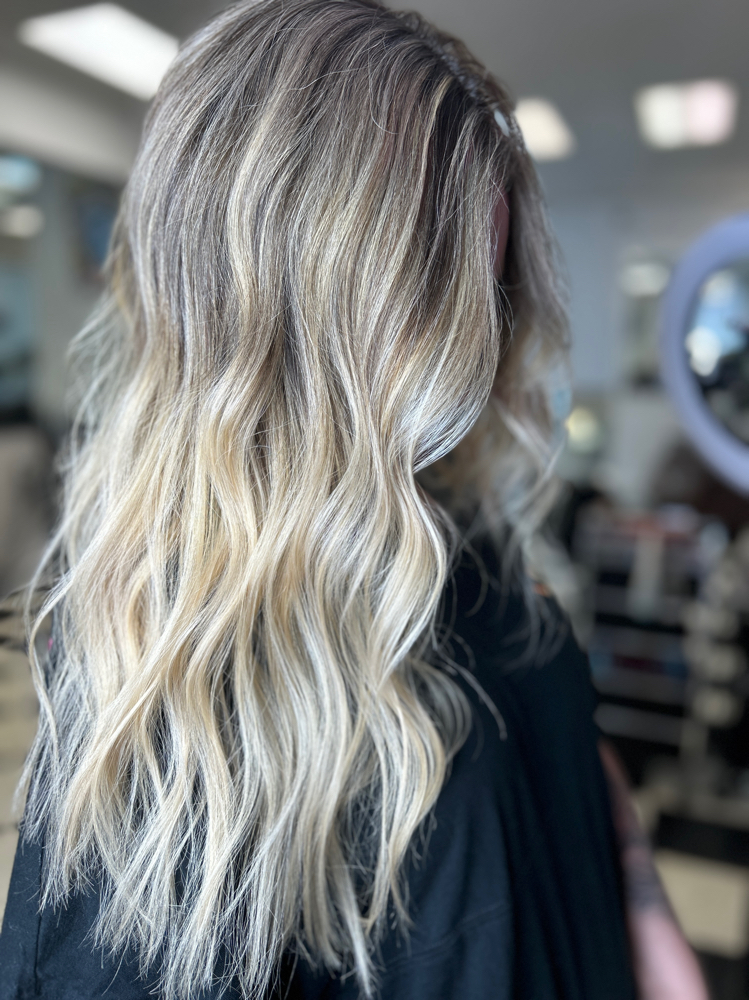 Full Blonding Service