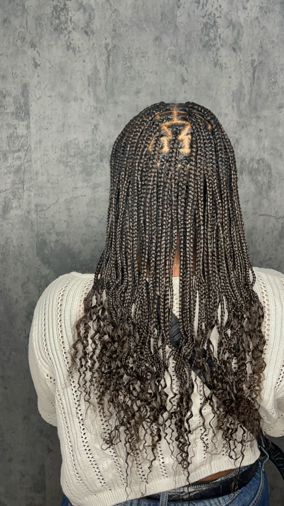 SMedium Box Braids