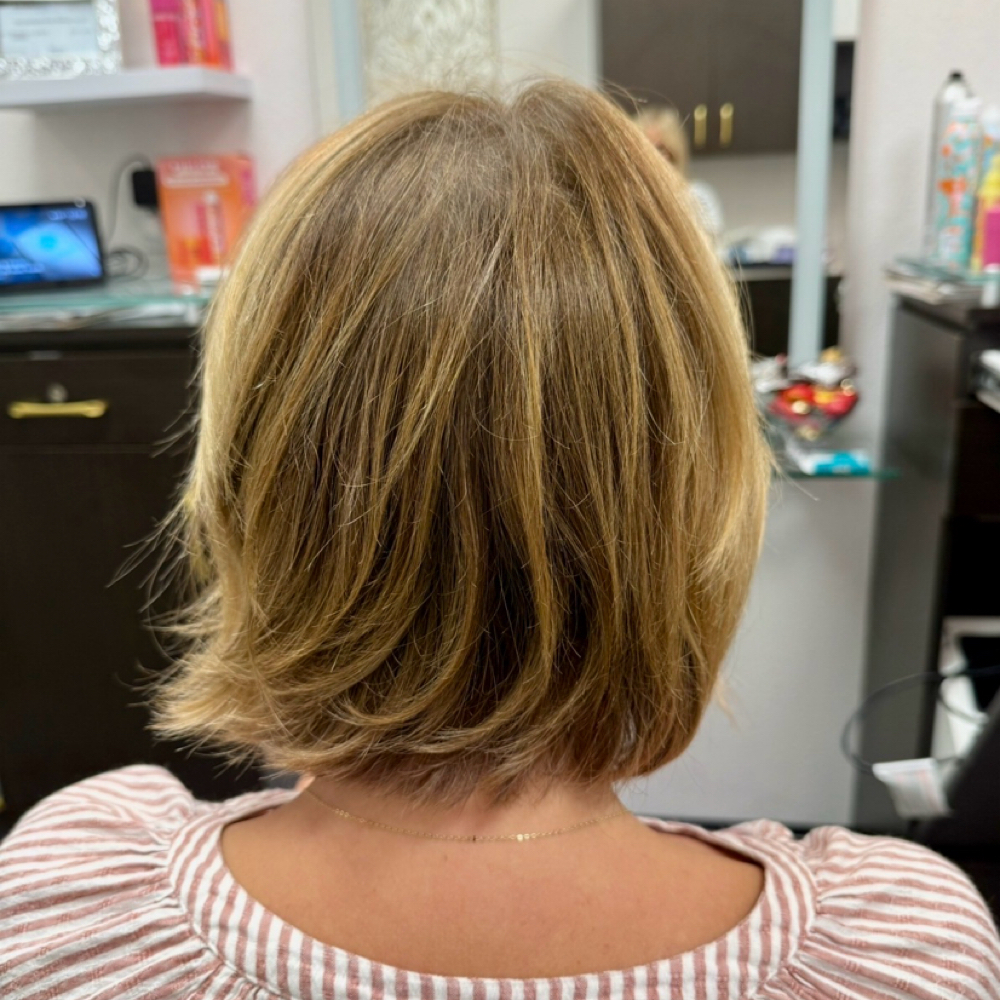 Womens Haircut at Rachael Theising~My Salon Suites in Plymouth, MN