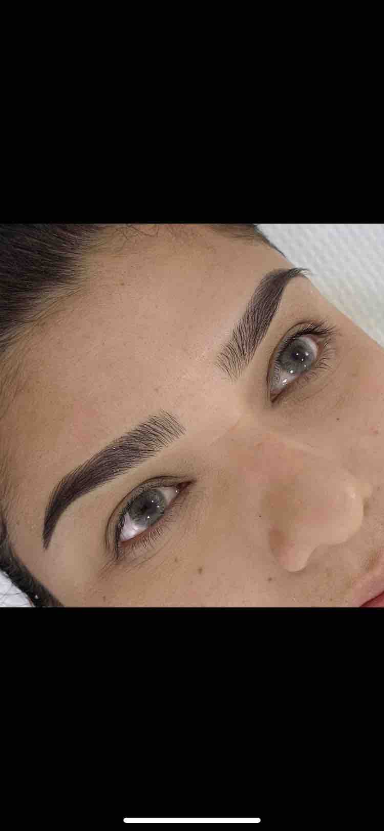 Brow Wax And Brow Tint