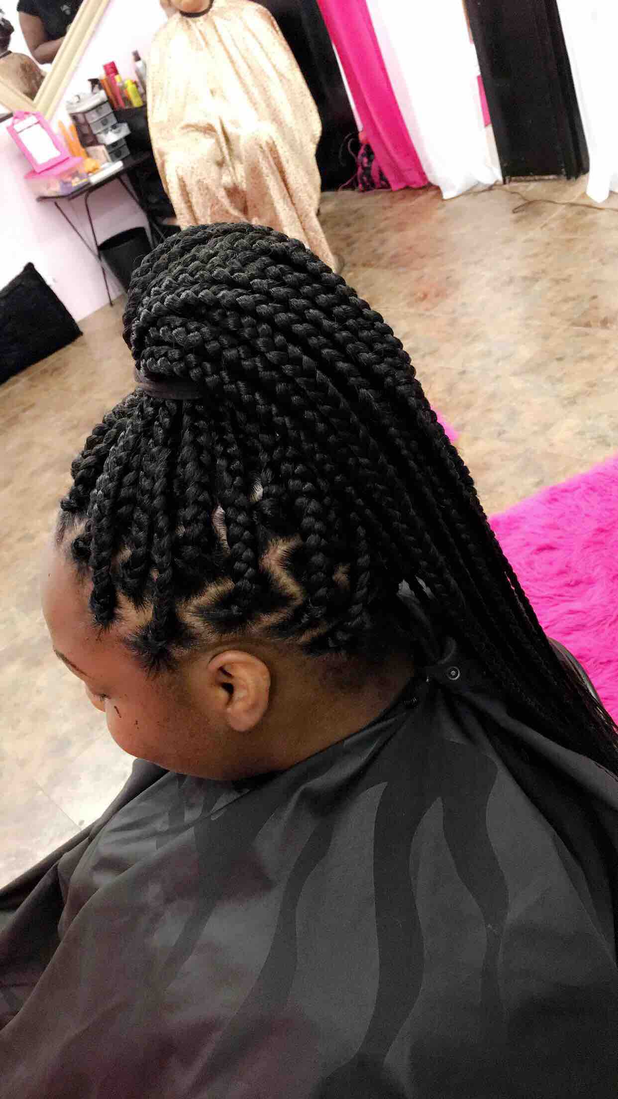 LARGE KNOTLESS at The Braid Bar in Orlando, FL