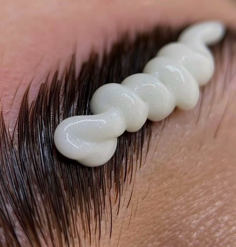 Brow Lamination + Tint