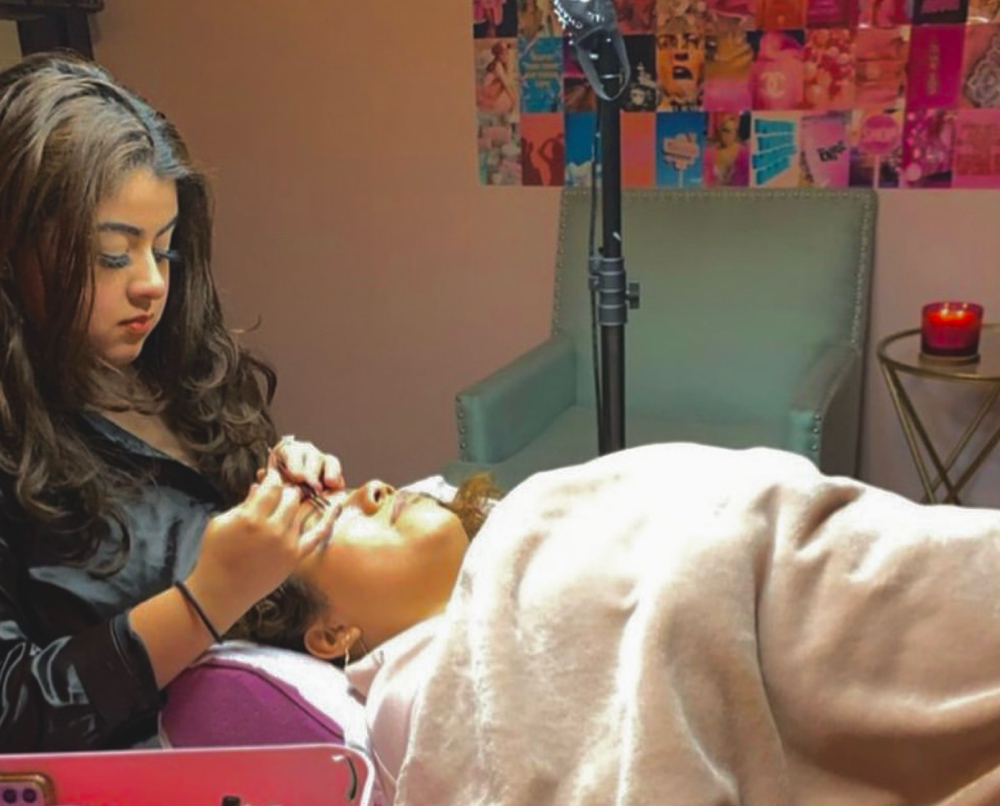 Lash Removal at Queens Glamour in Silver spring, MD