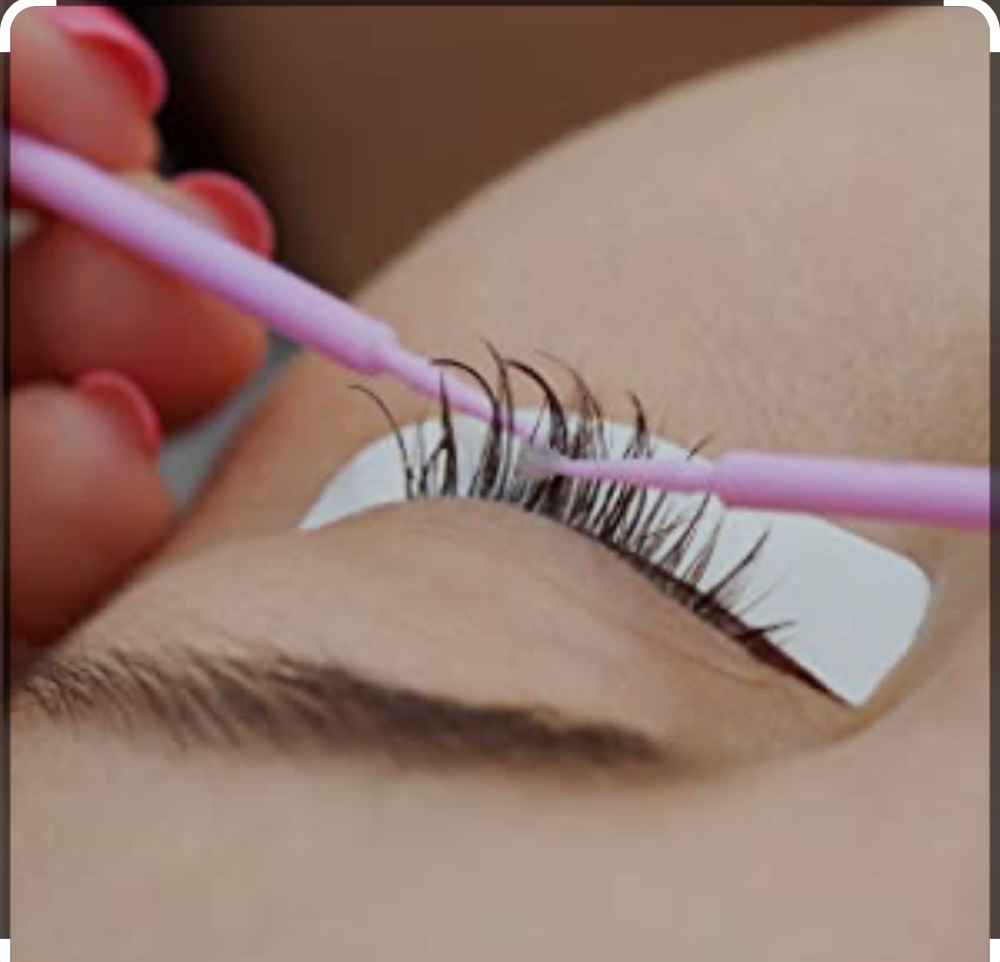 Eye Lash removal