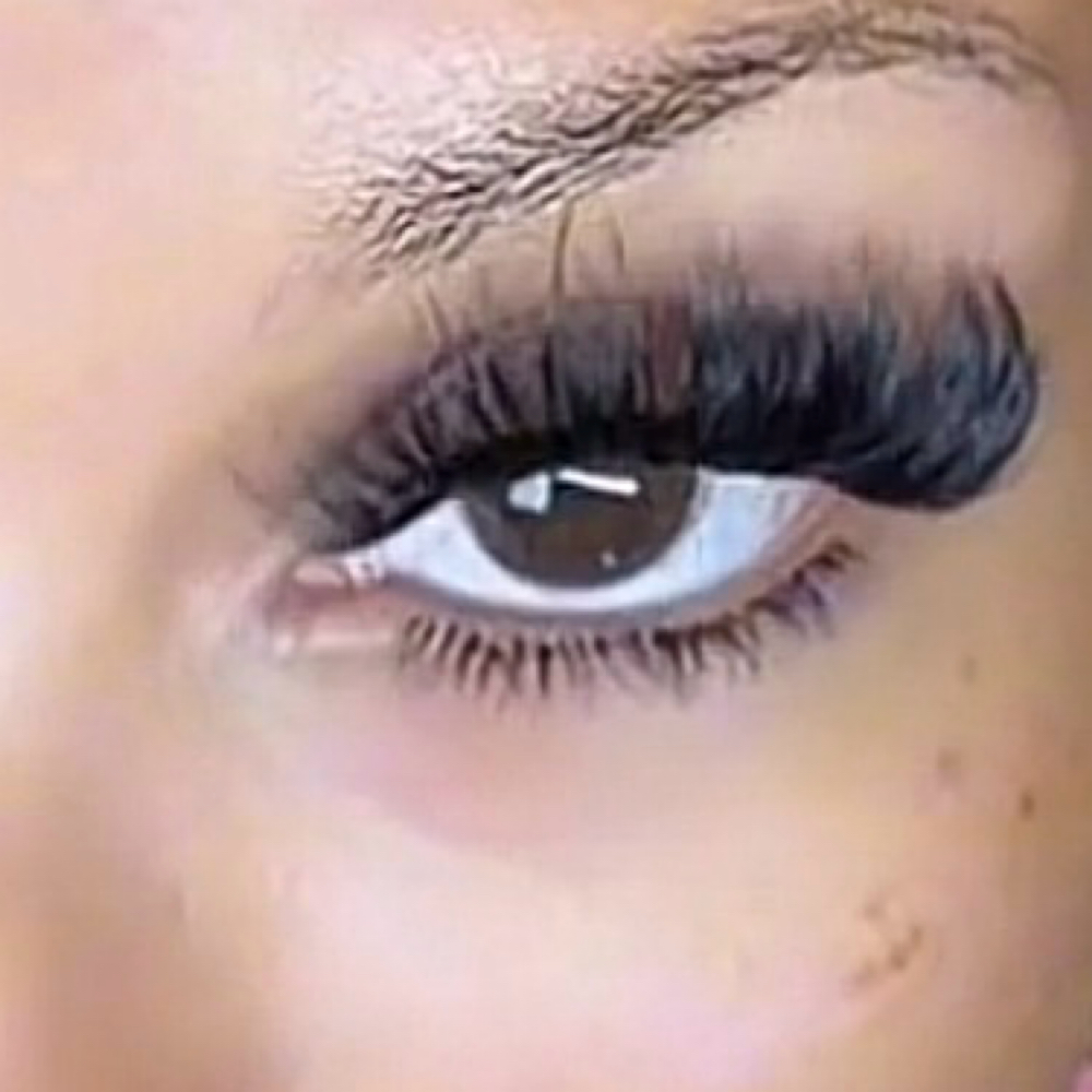 Bottom Lash Extensions at Radiant Eyes & Aesthetics in Petal, MS