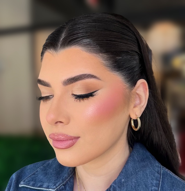 SOFT GLAM W/MAYA