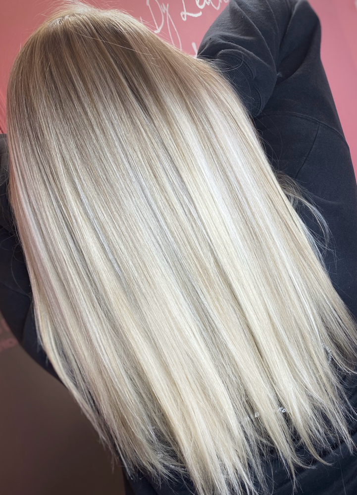 Foilyage - Light Balayage + Style