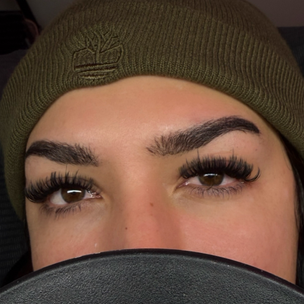 Hybrid Lashes at Bellyn Esthetics in Cheyenne, WY