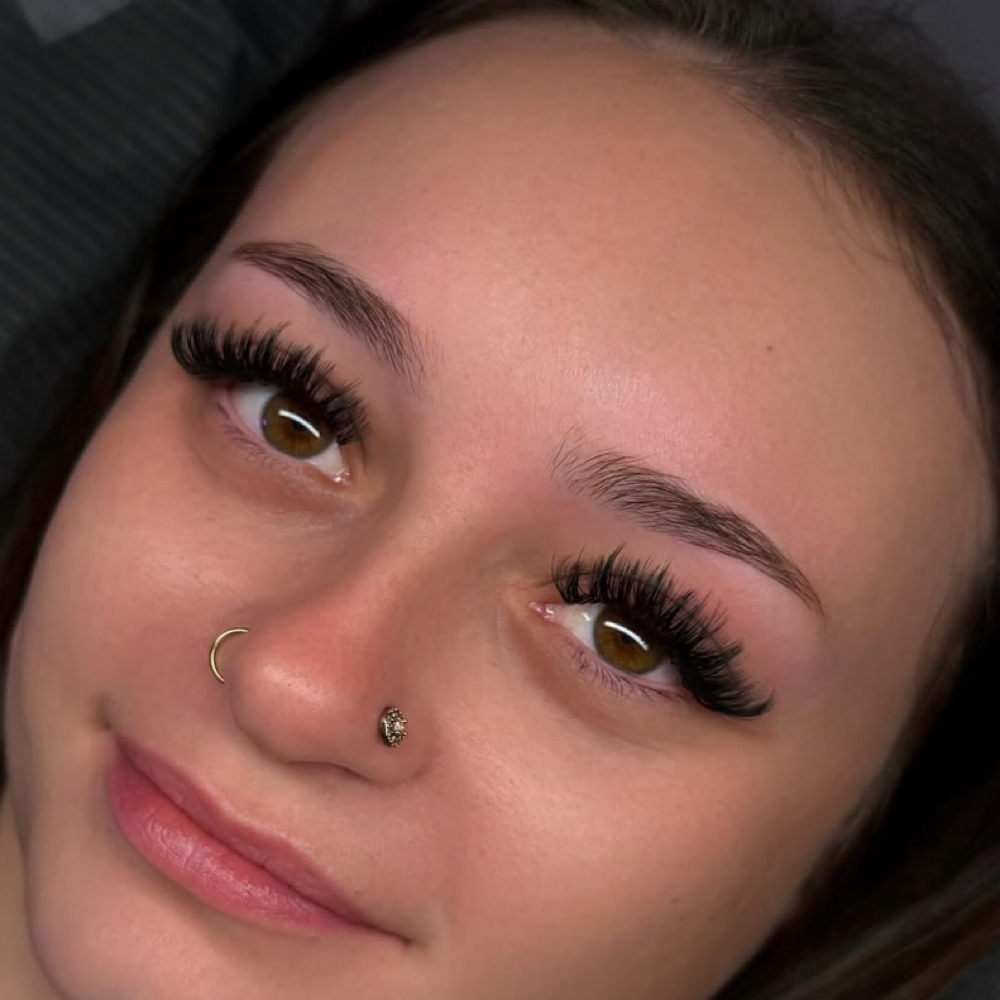 Hybrid Lashes at Bellyn Esthetics in Cheyenne, WY