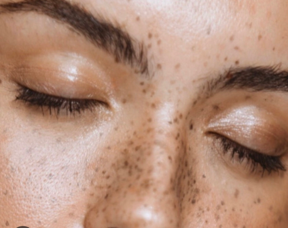 PERMANENT PMU FRECKLES