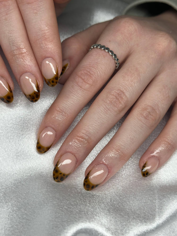french tips (on all 10)