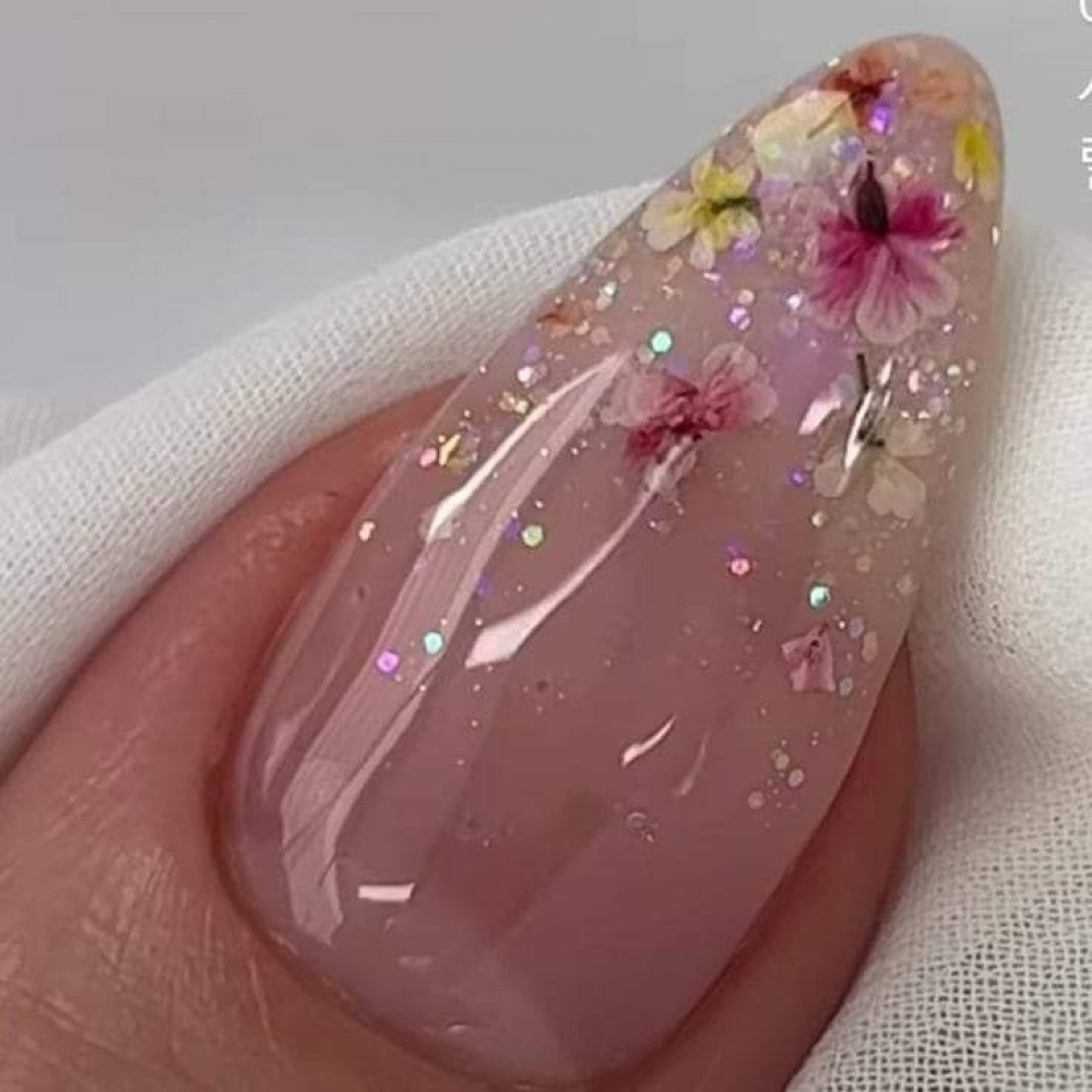 ENCAPSULATED ART at Hilda’s Queen Nails LlC in Marietta, GA