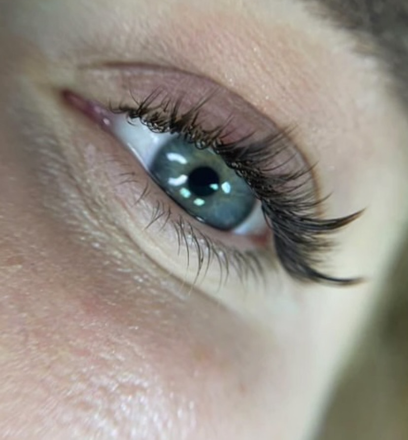 Royal Volume Lash Extension